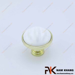 Núm cửa tủ tròn bằng sứ trắng viền vàng NK201-V