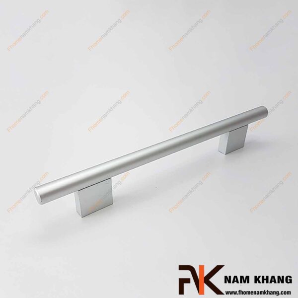 Tay nắm cửa nhôm dạng thanh tròn NK003