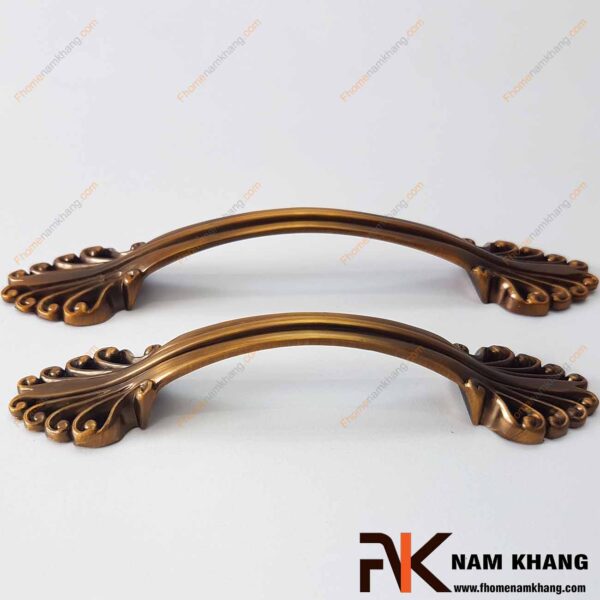 Tay nắm cửa tủ gỗ hoa văn mạ đồng cổ điển NK013-CF
