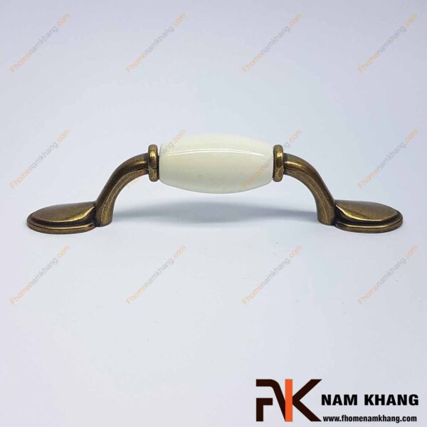 Tay nắm tủ sứ trắng đục NK008-KC