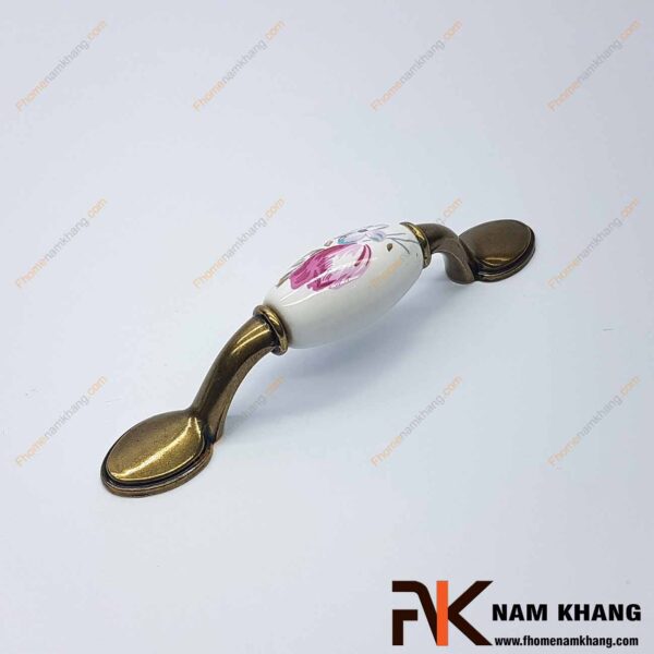 Tay nắm tủ cổ điển NK008-HT