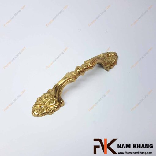 Tay nắm tủ đồng họa tiết hoa cổ NKD018