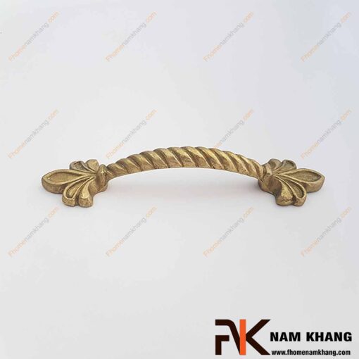 Tay nắm tủ lá xoắn bằng đồng NKD021