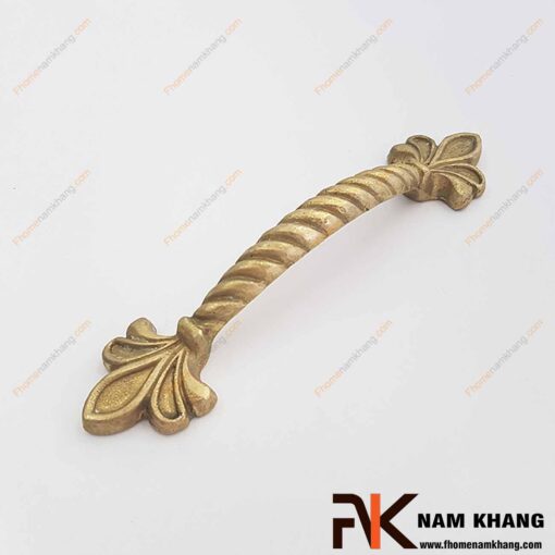 Tay nắm tủ lá xoắn bằng đồng NKD021