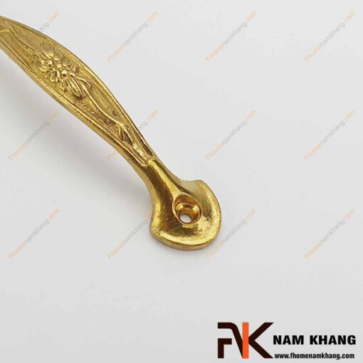 Tay nắm tủ hoa lá đồng NKD025