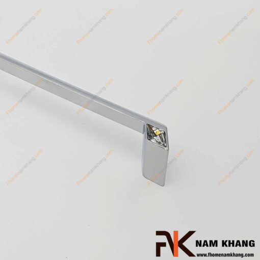 Tay nắm tủ kết hợp đá pha lê NK439-BLD (Màu Trắng Bạc)