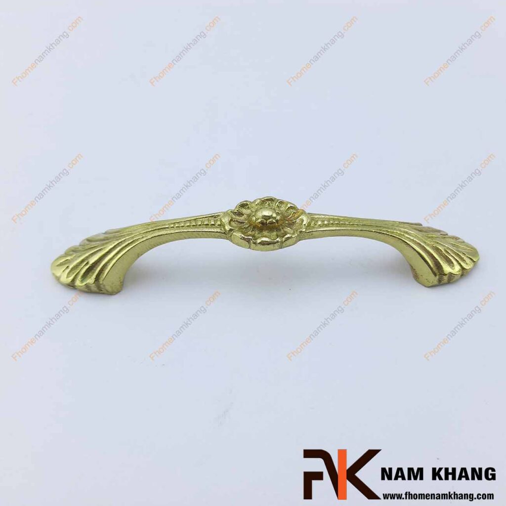 Tay nắm tủ hoa lá đồng NKD108