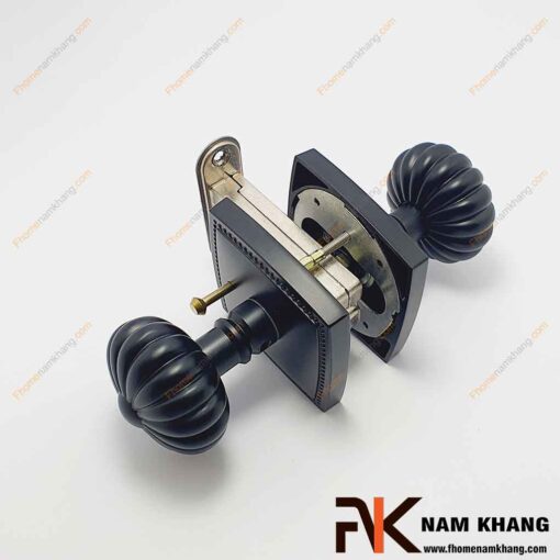 Khóa chốt cửa màu đen mờ NK579-DM