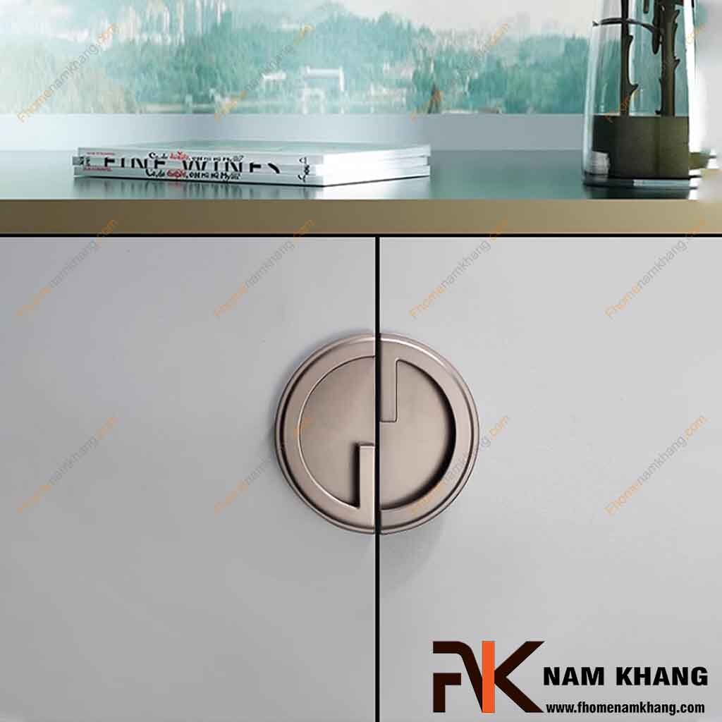 Tay nắm cửa tủ dạng đôi màu xám NK463G-96X FHOMENAMKHANG