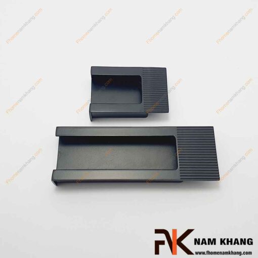 Tay nắm âm cửa tủ màu đen NK099S-D FHOMENAMKHANG