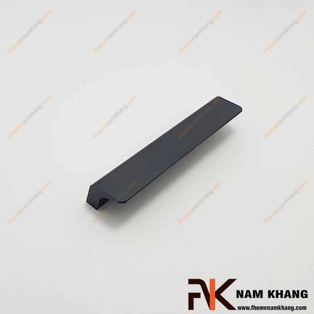 Tay nắm tủ dạng thanh hiện đại NK014S-D Tay nắm cửa tủ màu đen NK014S-D FHOMENAMKHANG