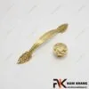 Tay nắm tủ hoa văn cổ điển sang trọng NK042D-DVM Tay nắm cửa tủ cổ điển bằng đồng NK042D-DVM FHOMENAMKHANG