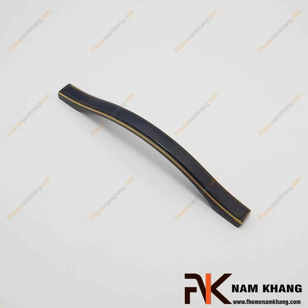 Tay cầm cửa tủ hiện đại dạng cong NK036D Tay nắm cửa tủ bằng đồng đen cao cấp NK036D-BCF FHOMENAMKHANG