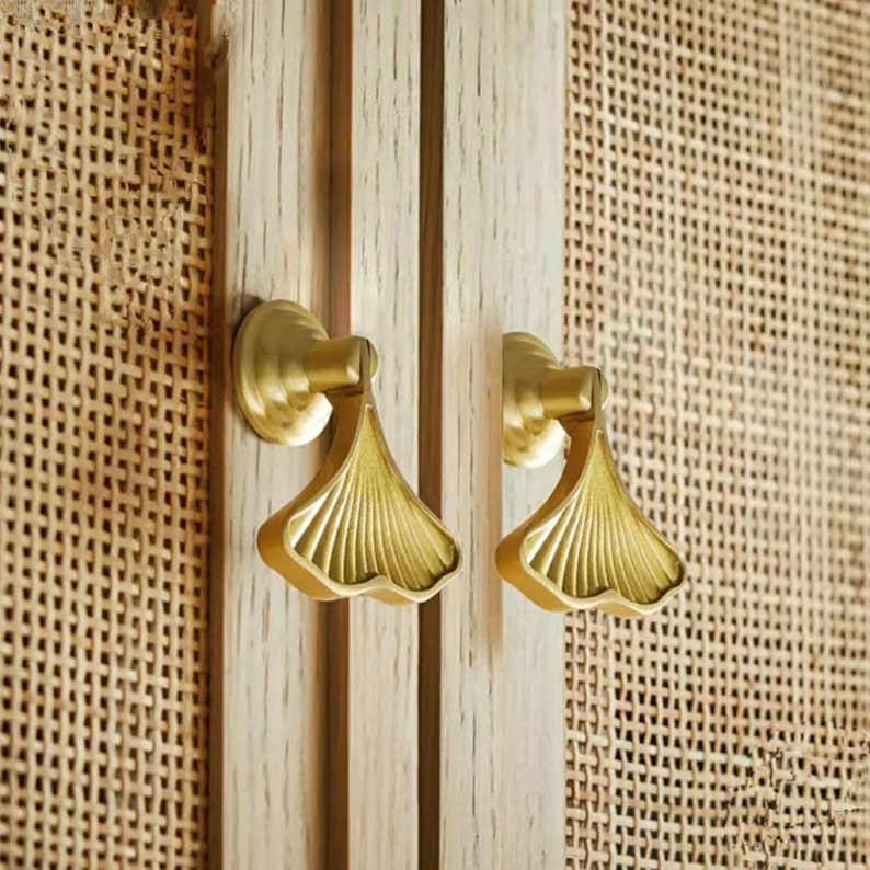<strong>Núm cửa tủ là gì? Phân loại và ứng dụng của núm cửa tủ</strong> num cua tu cao cap fhomenamkhang12
