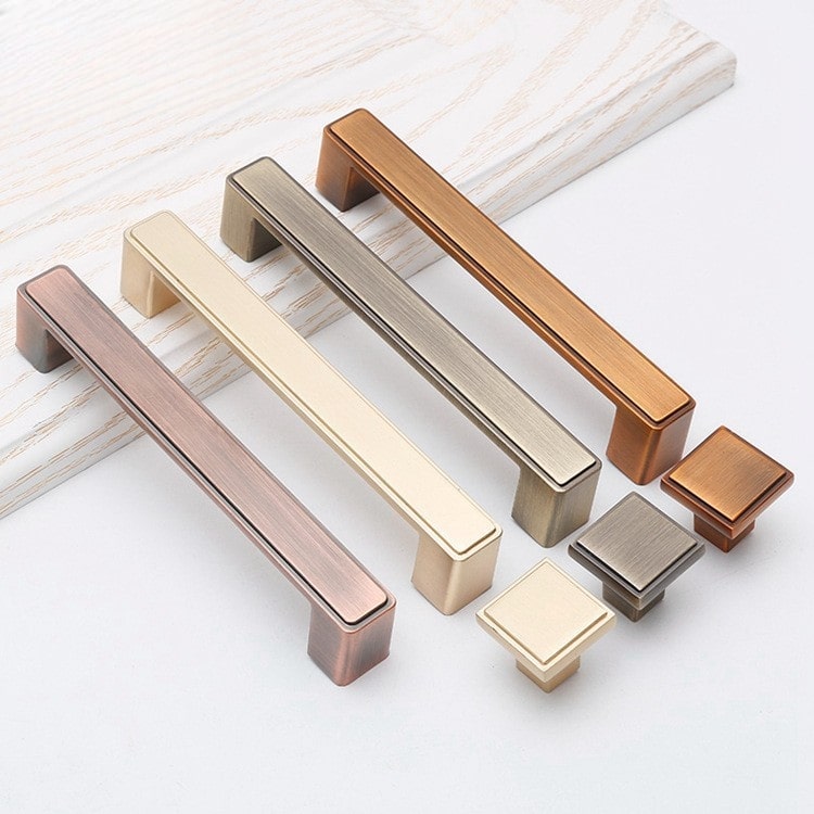 <strong>Tay nắm tủ - Cách chọn và những sai lầm cần tránh khi mua</strong> tay nam tu cao cap fhomenamkhang10 1