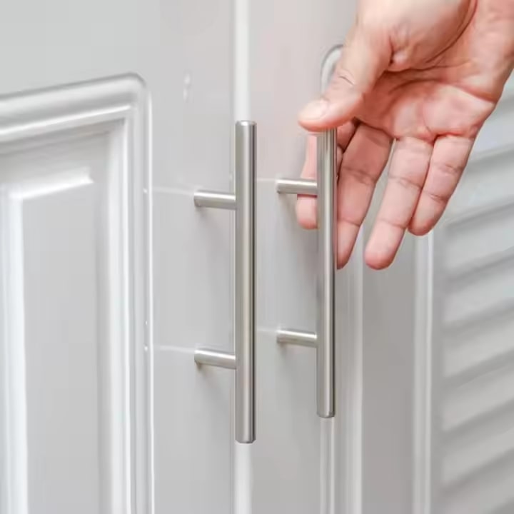 <strong>Khám Phá Bộ Sưu Tập Tay Nắm Tủ Cao Cấp – Vẻ Đẹp Đến Từ Chi Tiết</strong> kham pha bo suu tap tay nam tu cao cap fhomenamkhang7