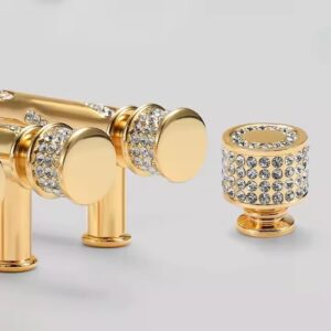 Mua Tay Nắm Tủ Cao Cấp: Nên Ưu Tiên Thẩm Mỹ Hay Độ Bền?