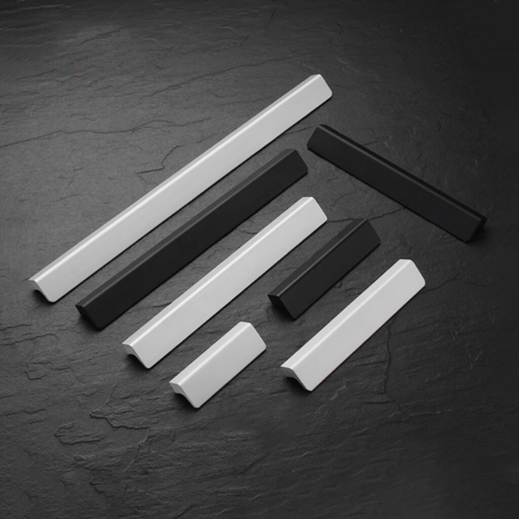 <strong>Chọn tay nắm hợp kim đúng kích thước cho tủ bếp – Đừng để khoan lệch!</strong> chon tay nam hop kim dung kich thuoc cho tu bep fhomenamkhang3